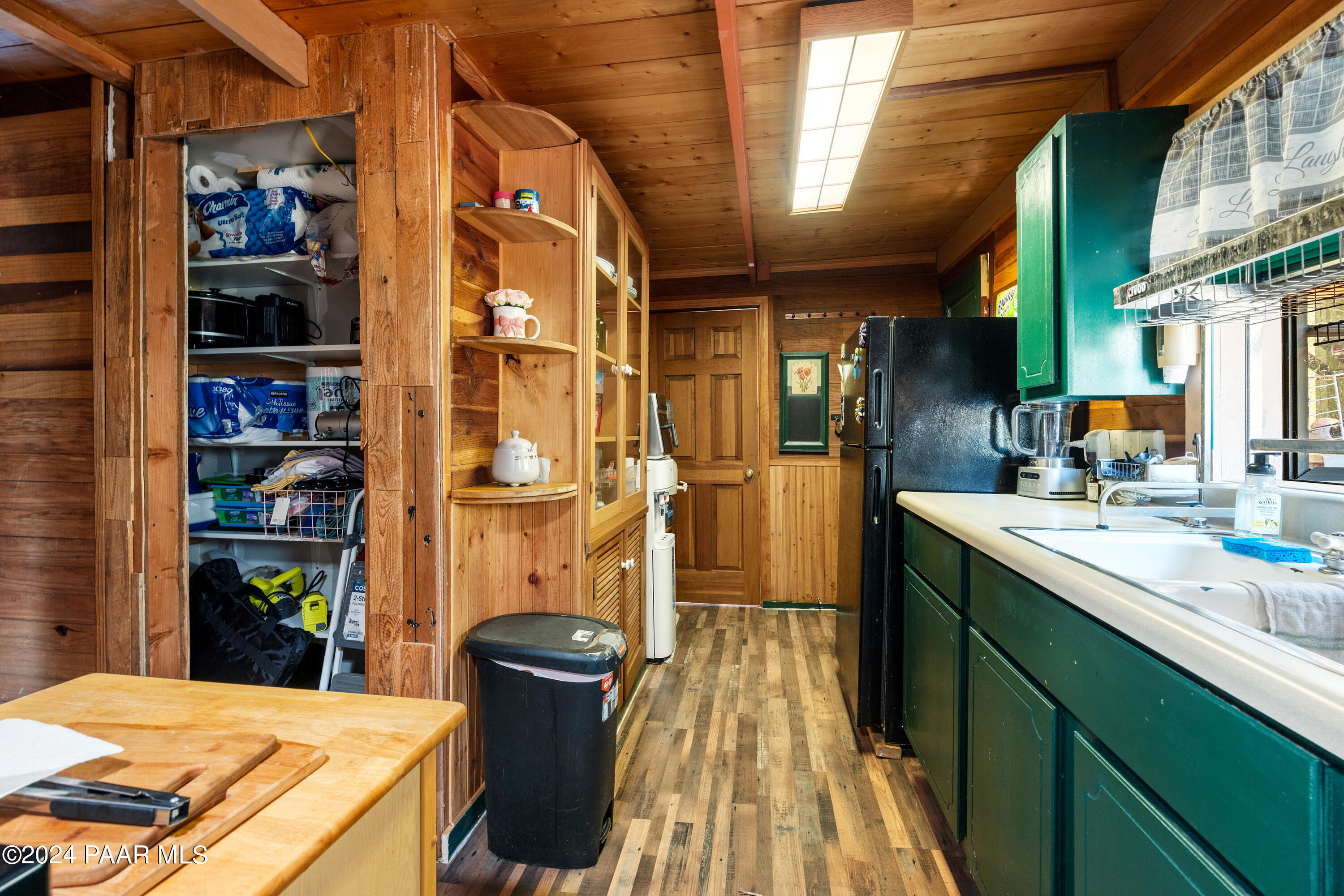 4875 South Juniper Loop Road Prescott, AZ 86303 - Photo 11 of 37 Kitchen