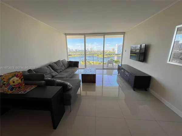 $3,000 | 3731 North Country Club Drive, Unit 1424, Aventura, FL 33180