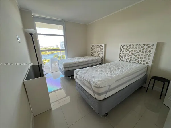 $3,000 | 3731 North Country Club Drive, Unit 1424, Aventura, FL 33180