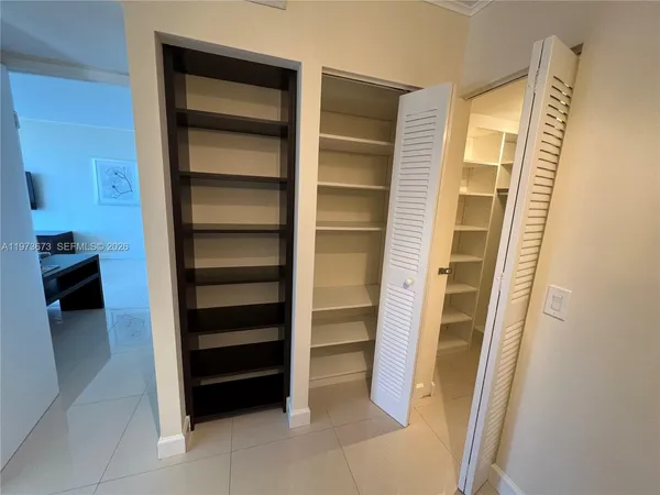 $3,000 | 3731 North Country Club Drive, Unit 1424, Aventura, FL 33180