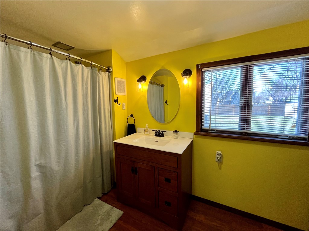 5035 Gray Street Rose, NY 14516 - Photo 19 of 29 1st floor full bathroom with tub
