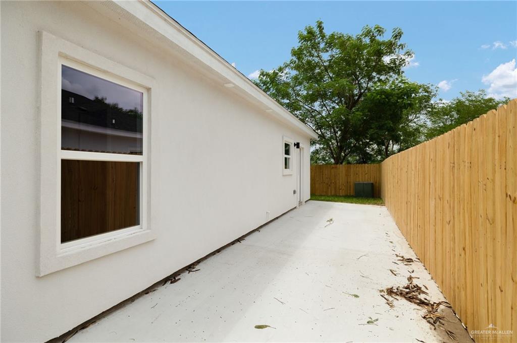 412 East Acacia Avenue, Unit 1 Alamo, TX 78516 - Photo 19 of 22 a view of outdoor space