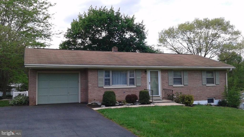 985 Cardinal Road Lancaster, PA 17601 - Photo 1 of 29 Gallery Image 1