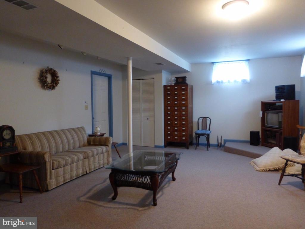 985 Cardinal Road Lancaster, PA 17601 - Photo 19 of 29 Gallery Image 19