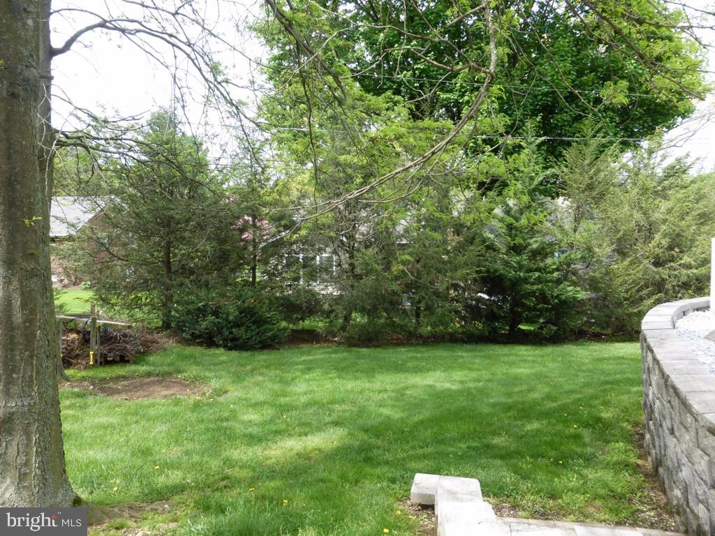 985 Cardinal Road Lancaster, PA 17601 - Photo 26 of 29 Gallery Image 26