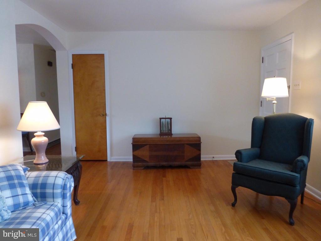 985 Cardinal Road Lancaster, PA 17601 - Photo 4 of 29 Gallery Image 4