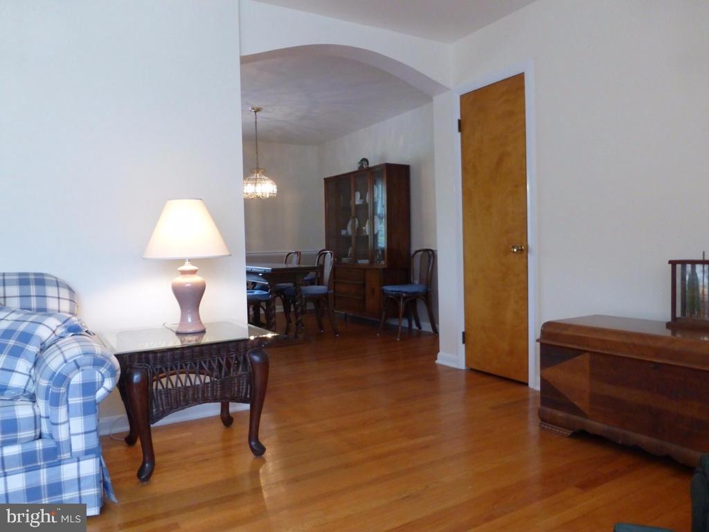 985 Cardinal Road Lancaster, PA 17601 - Photo 5 of 29 Gallery Image 5