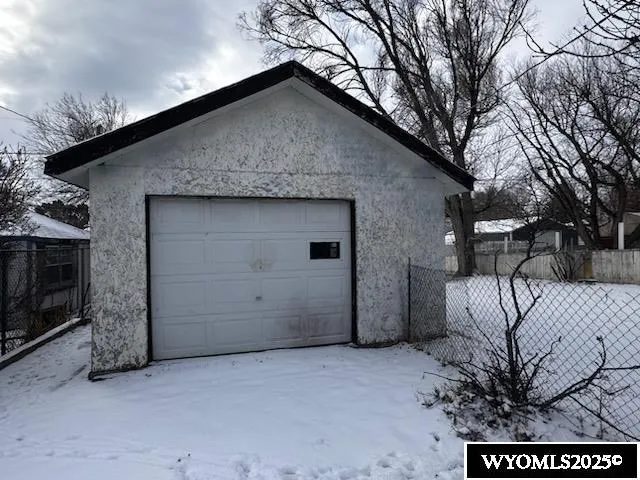 $109,900 | 620 East Murray Street, Rawlins, WY 82301