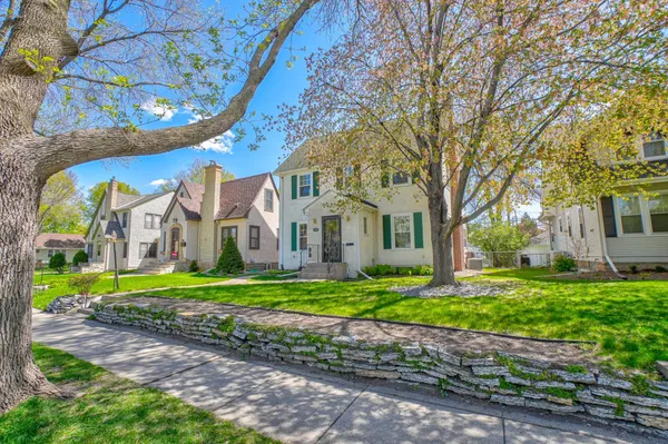 $525,000 | 400 South Macalester Street, St. Paul, MN 55105