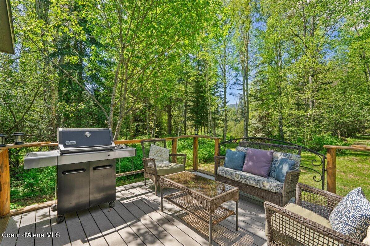 594 Hidden Valley Road Sandpoint, ID 83864 - Photo 39 of 44 087-Guest house deck