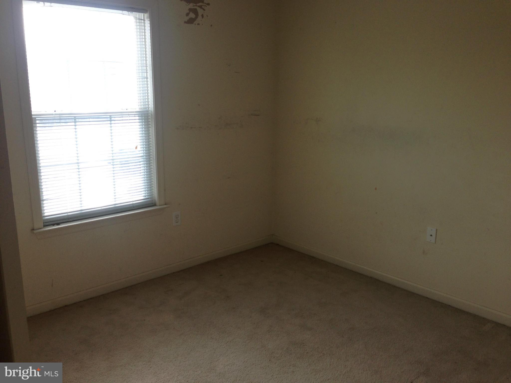 112 Estate Lane Ranson, WV 25438 - Photo 12 of 12 an empty room with a window