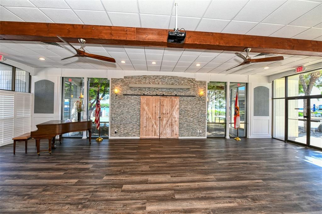 4440 Exeter Drive, Unit 301 Longboat Key, FL 34228 - Photo 32 of 72