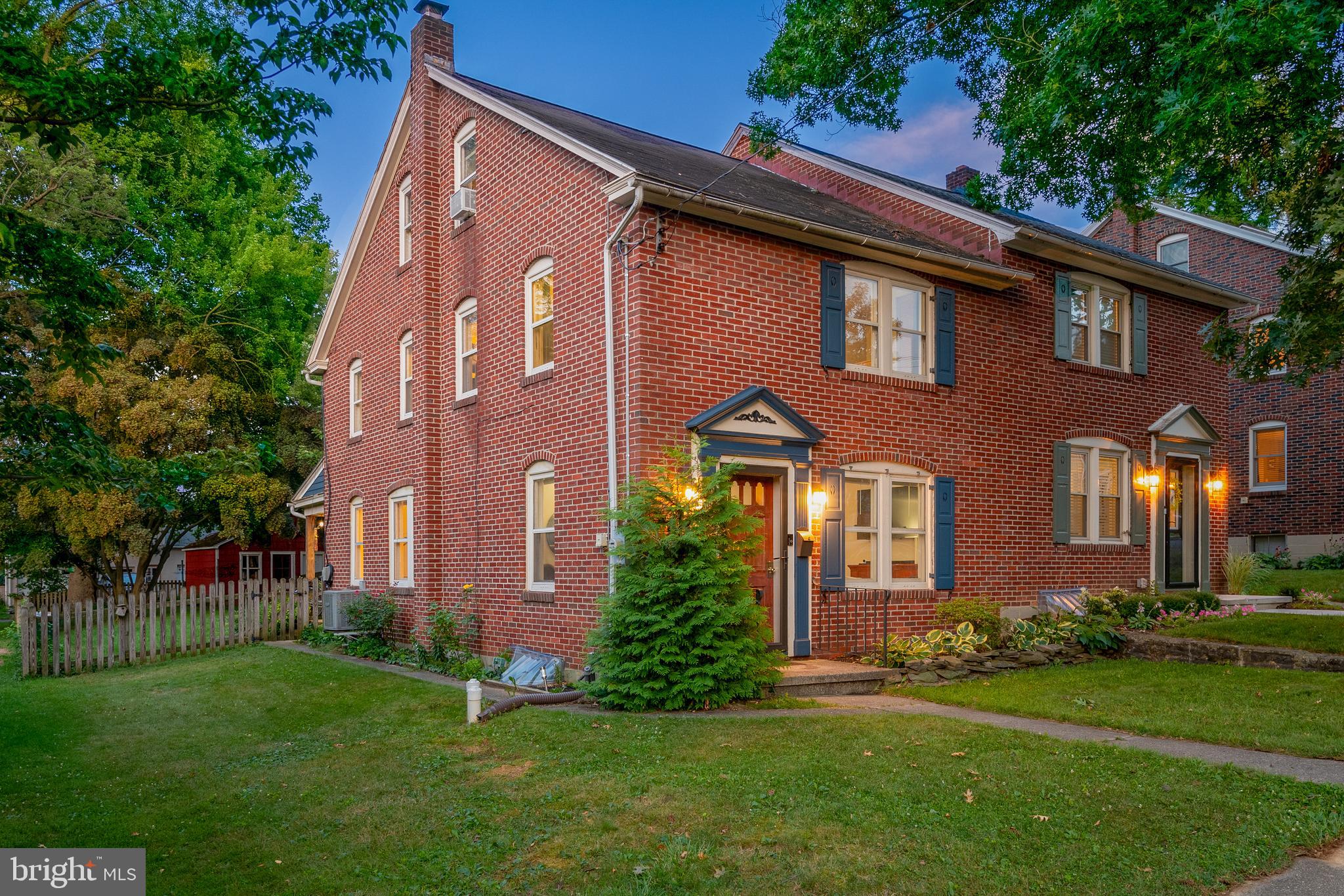 421 South Cedar Street Lititz, PA 17543 - Photo 1 of 18