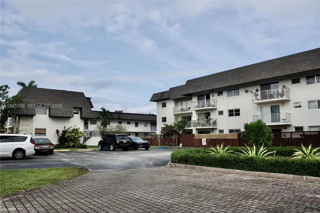 $269,000 | 8475 Southwest 94th Street, Unit 203E, Miami, FL 33156