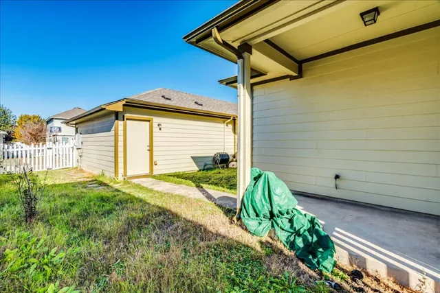 $2,050 | 512 Lookout Tree Lane, Round Rock, TX 78664