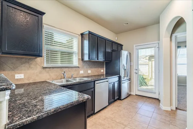 $2,050 | 512 Lookout Tree Lane, Round Rock, TX 78664