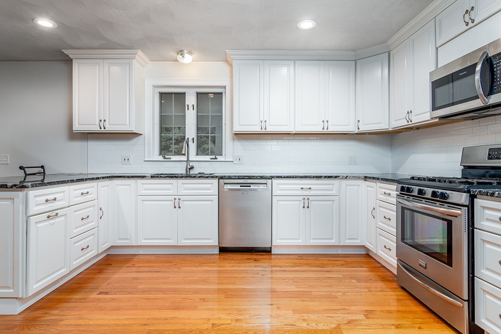 1 Bridgeview Drive Richmond, RI 02892 - Photo 11 of 34