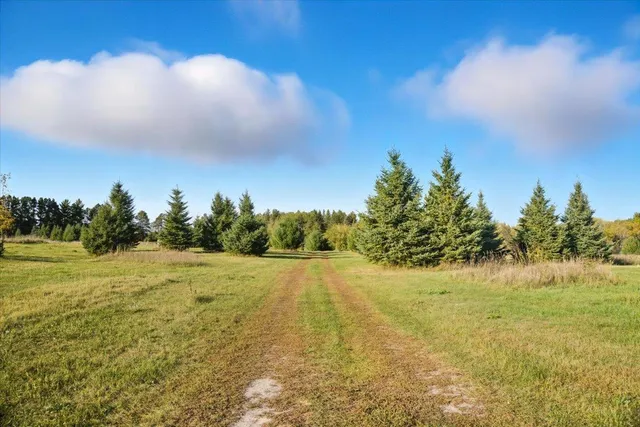 $1,499,999 | 185 Crow Wing Lake Drive Northeast, Akeley, MN 56433