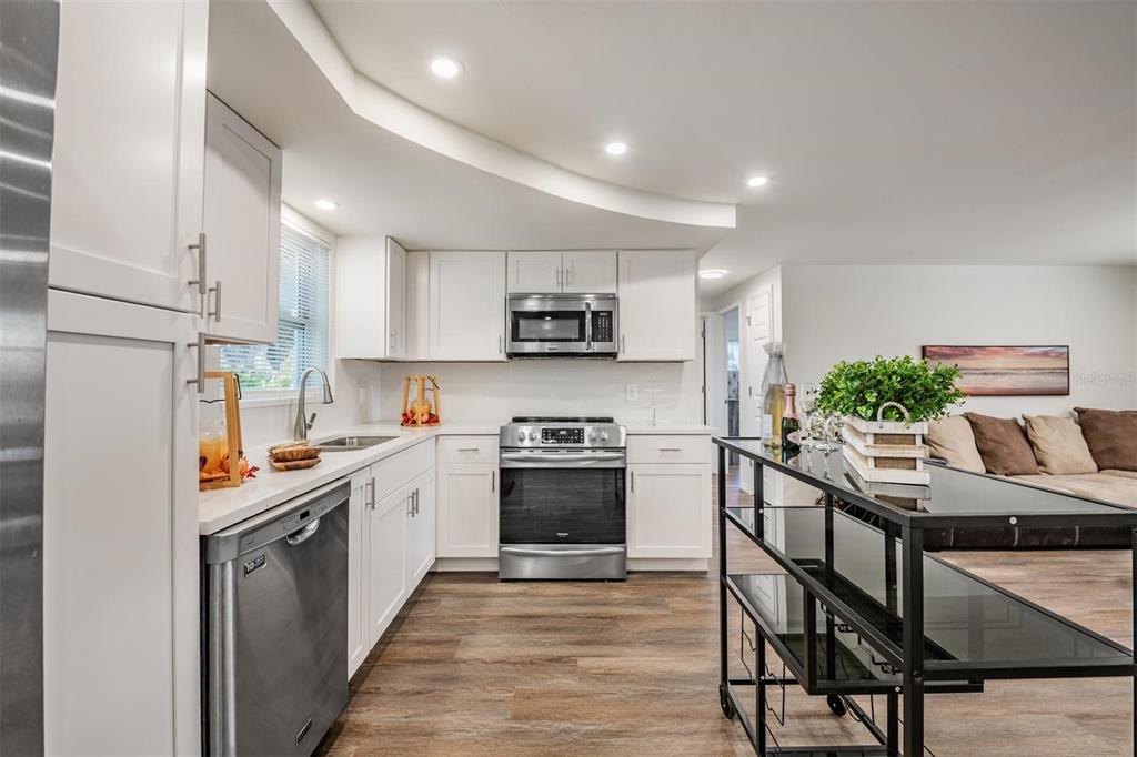 3643 Bedford Street New Port Richey, FL 34652 - Photo 3 of 31