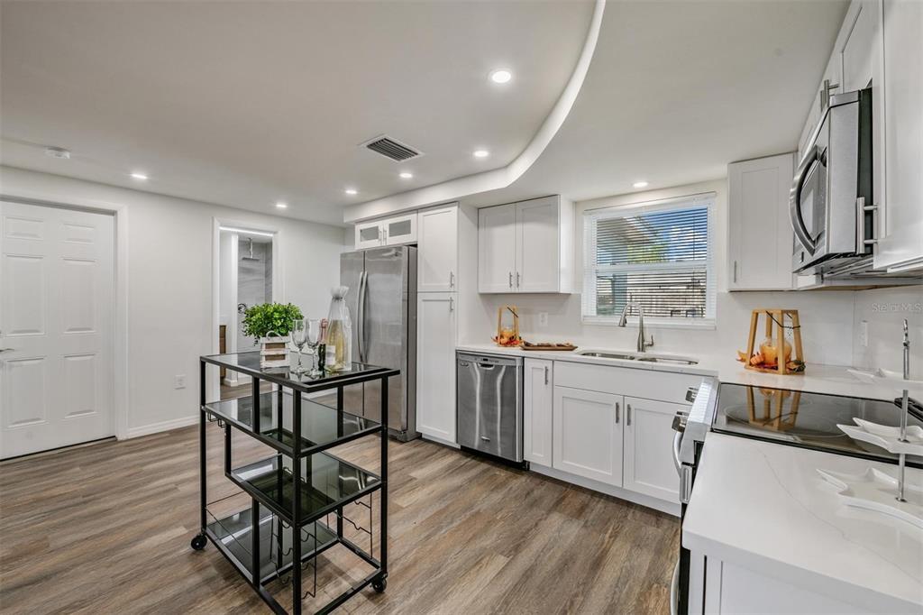 3643 Bedford Street New Port Richey, FL 34652 - Photo 5 of 31