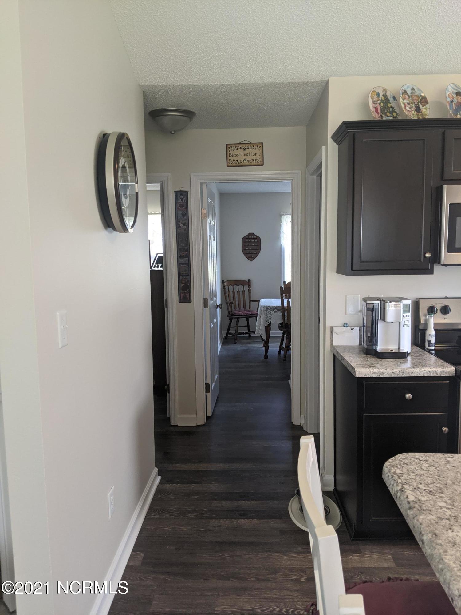 147 Parnell Road Hubert, NC 28539 - Photo 5 of 19 PXL_20210627_191455035