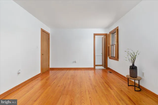 a view of walk in closet