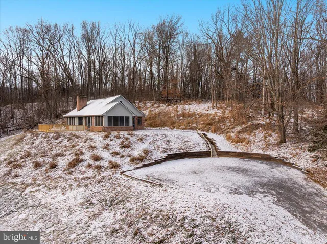 $680,000 | 472 Wesley Lane, Bentonville, VA 22610