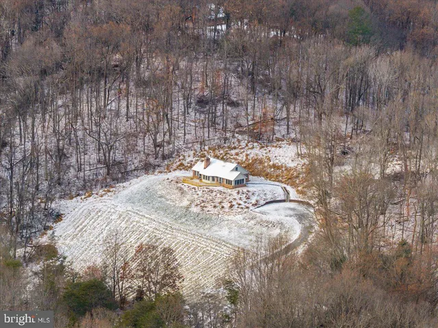 $680,000 | 472 Wesley Lane, Bentonville, VA 22610