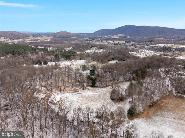 $680,000 | 472 Wesley Lane, Bentonville, VA 22610