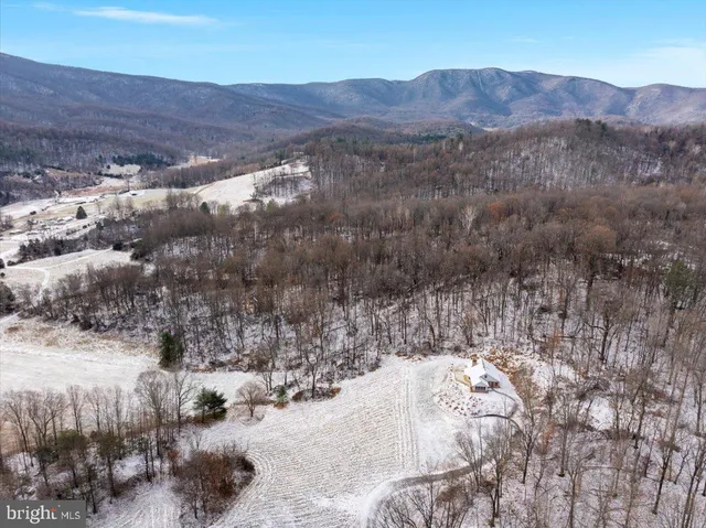 $680,000 | 472 Wesley Lane, Bentonville, VA 22610