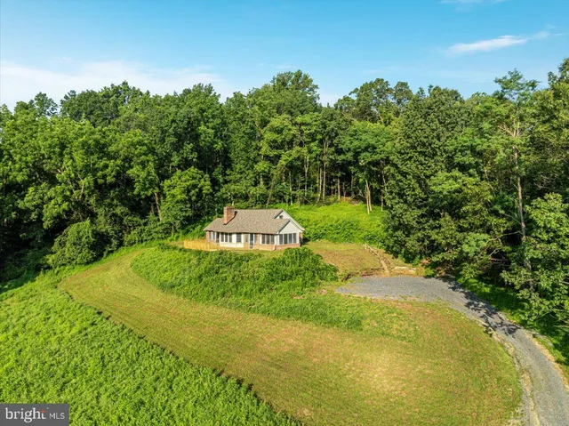 $680,000 | 472 Wesley Lane, Bentonville, VA 22610