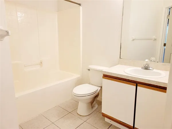 $175,000 | 6410 Cypressdale Drive, Unit 201, Riverview, FL 33578