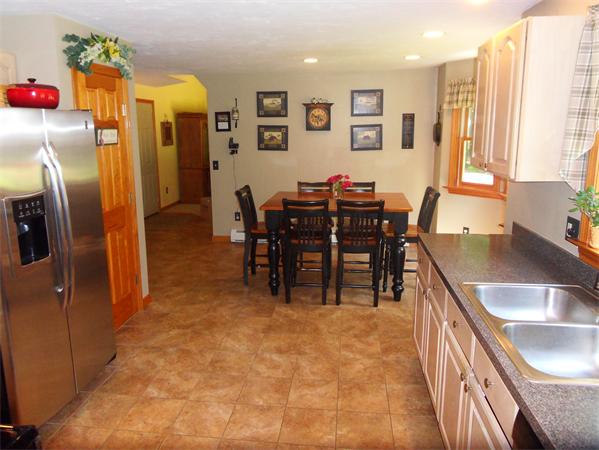 153 Brookfield Road Brimfield, MA 01010 - Photo 8 of 30 Gallery Image 8