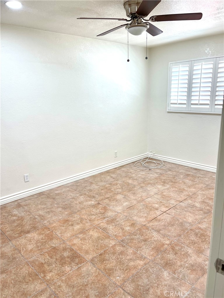 1877 Mathews Street Riverside, CA 92507 - Photo 5 of 15