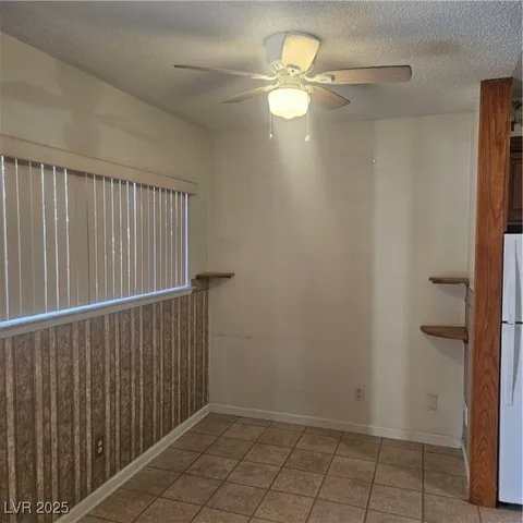 $1,445 | 350 East Desert Inn Road, Unit C203, Las Vegas, NV 89109