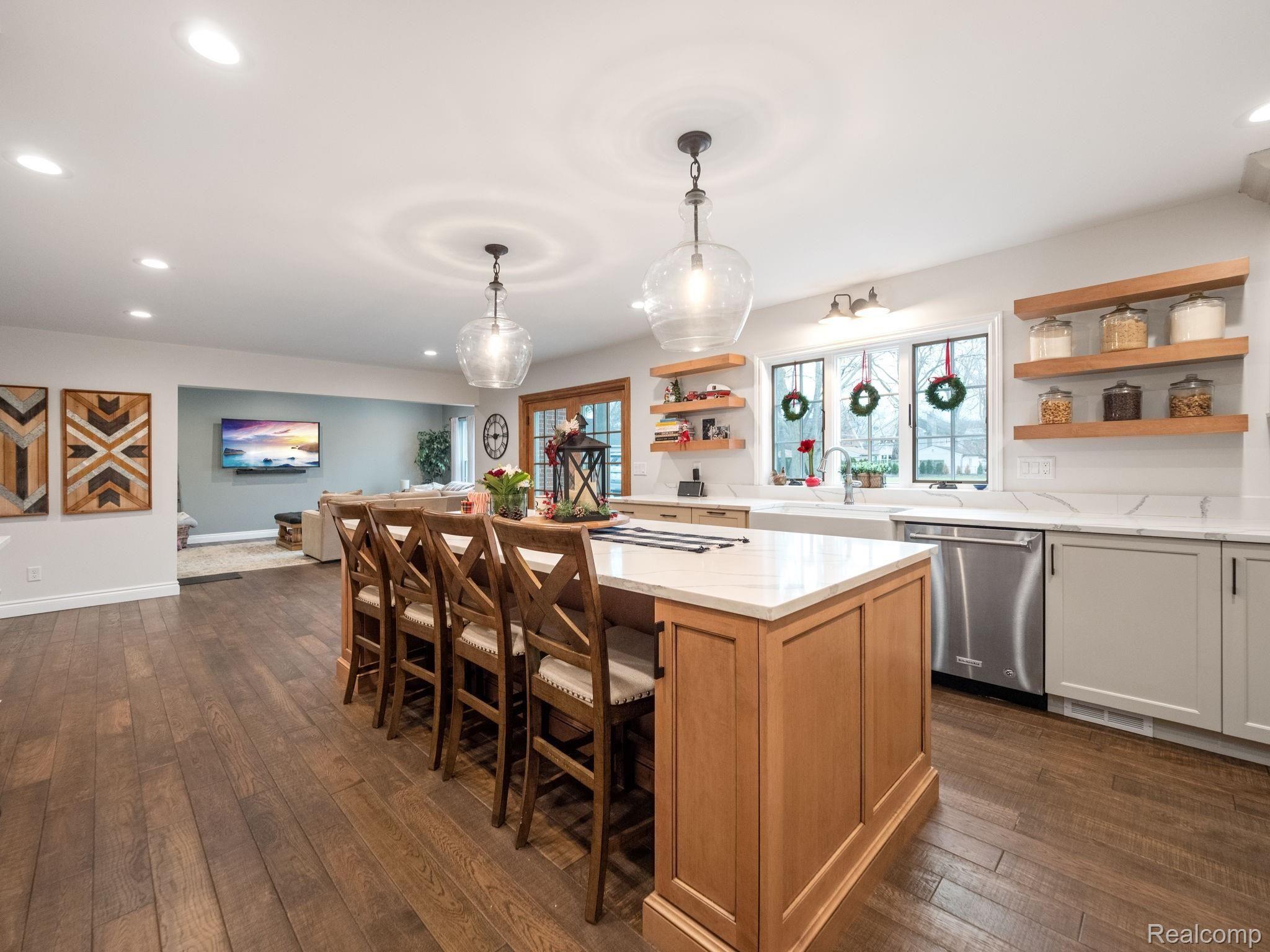 861 Washington Road Grosse Pointe, MI 48230 - Photo 16 of 46 Photo 4.jpg