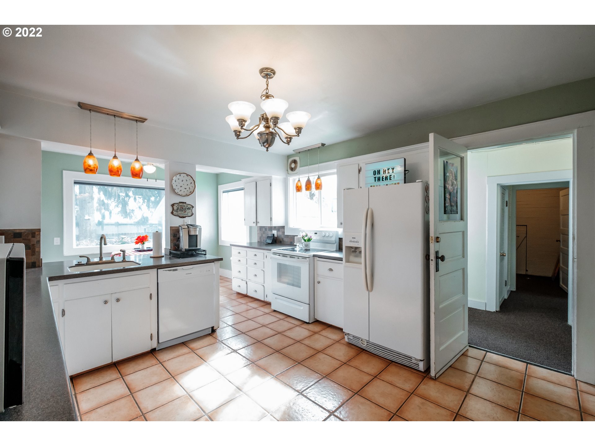 581 Southwest Washington Street Dallas, OR 97338 - Photo 12 of 32 Gallery Image 12