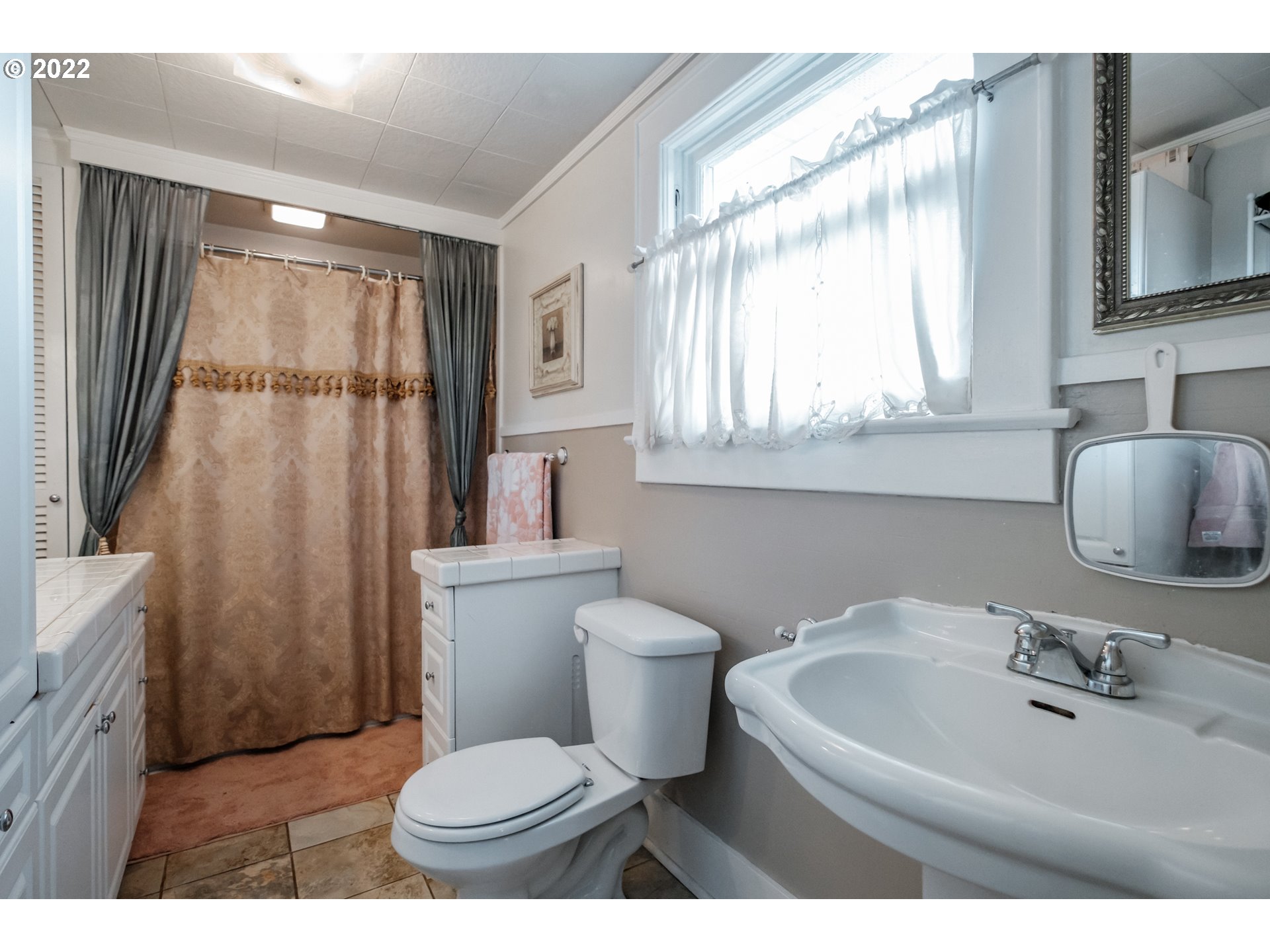 581 Southwest Washington Street Dallas, OR 97338 - Photo 22 of 32 Gallery Image 22