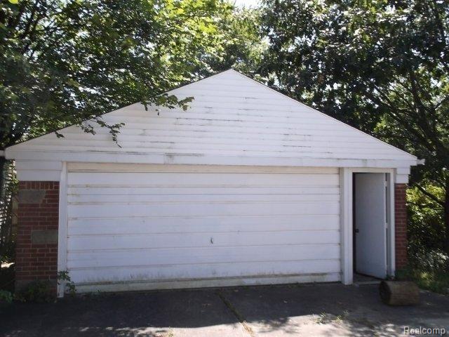 15835 West Thirteen Mile Road Southfield, MI 48076 - Photo 2 of 8 8-7 006.jpg