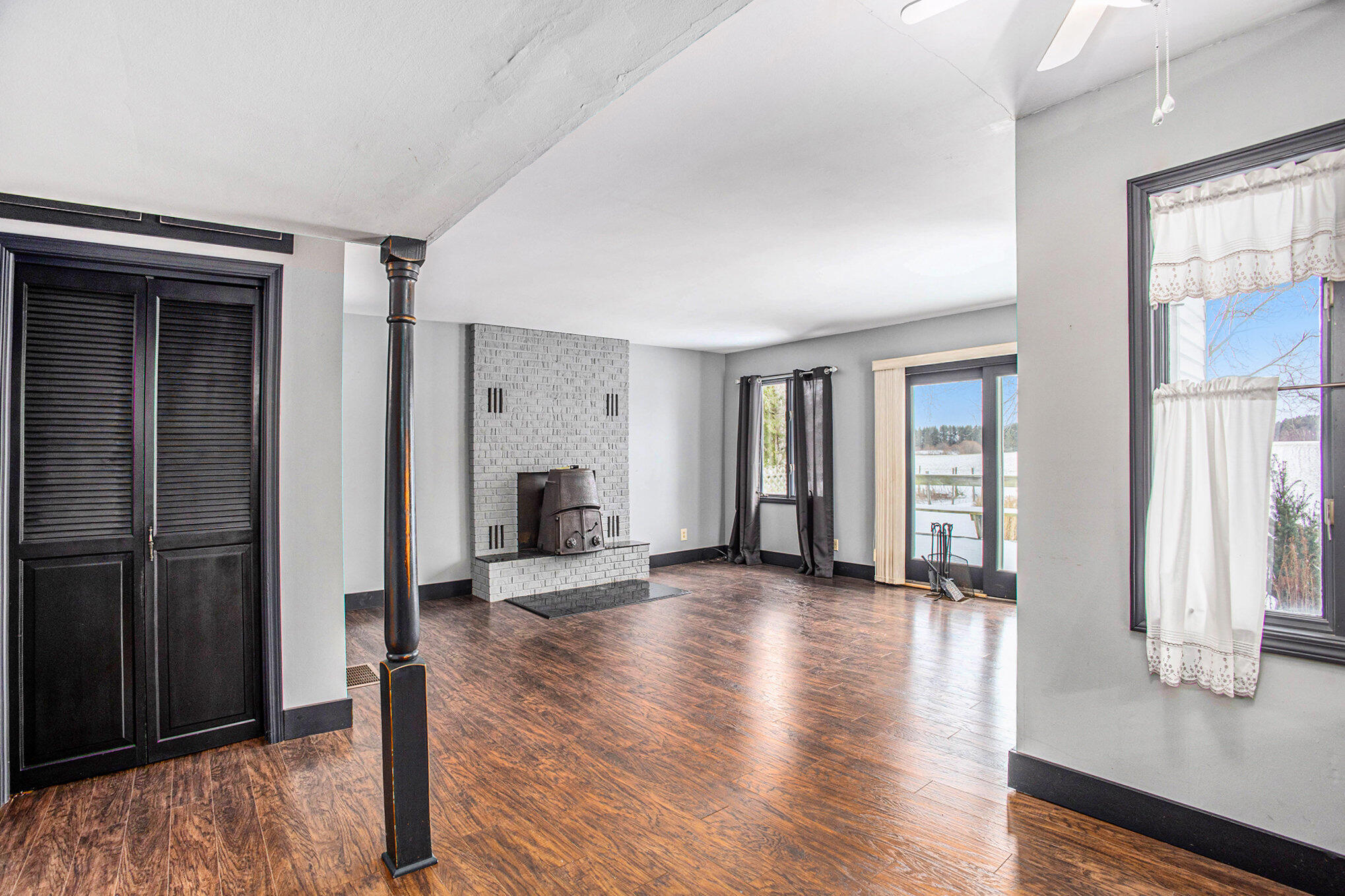 1529 West Hansen Road Scottville, MI 49454 - Photo 14 of 54 Family Room