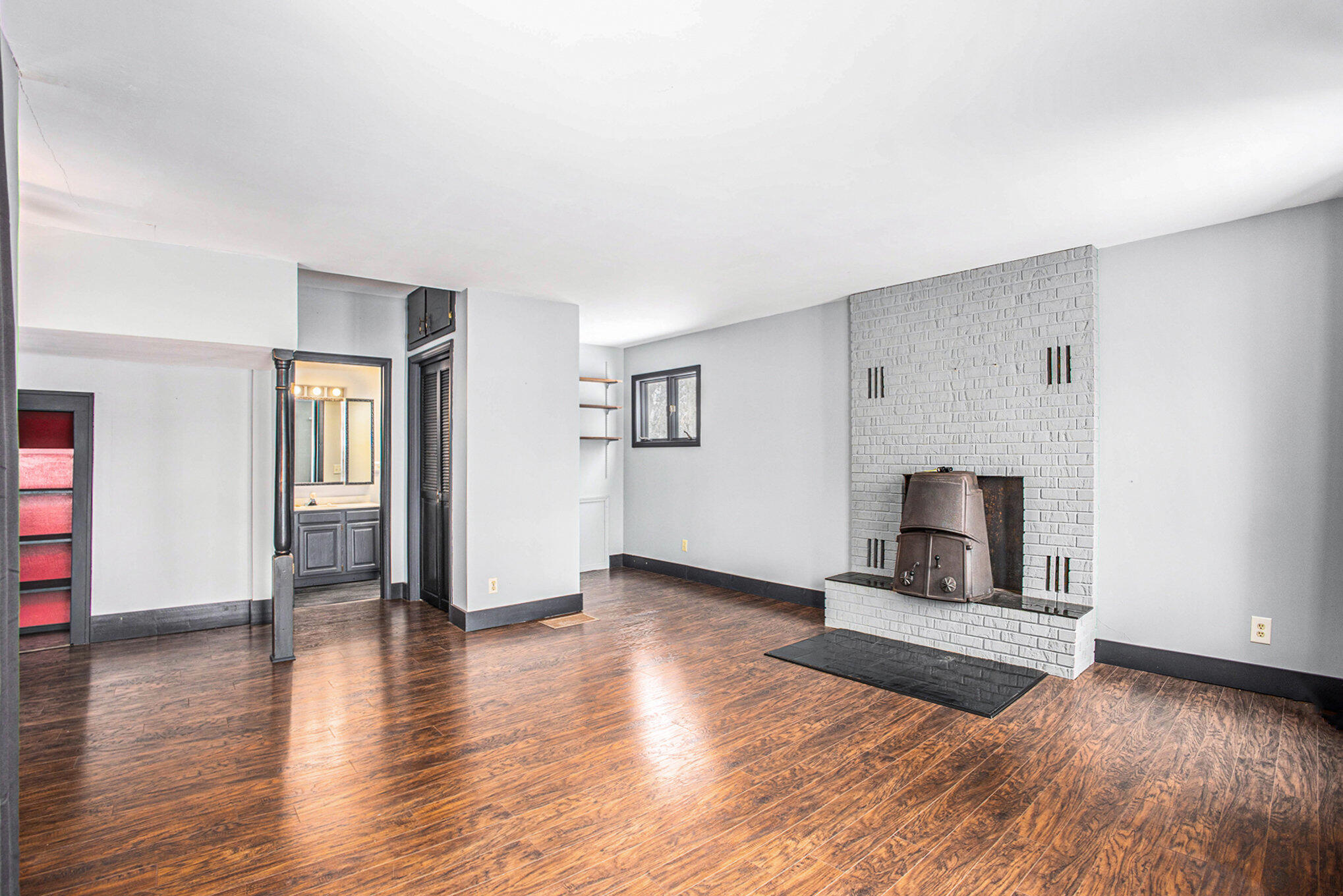 1529 West Hansen Road Scottville, MI 49454 - Photo 16 of 54 Family Room