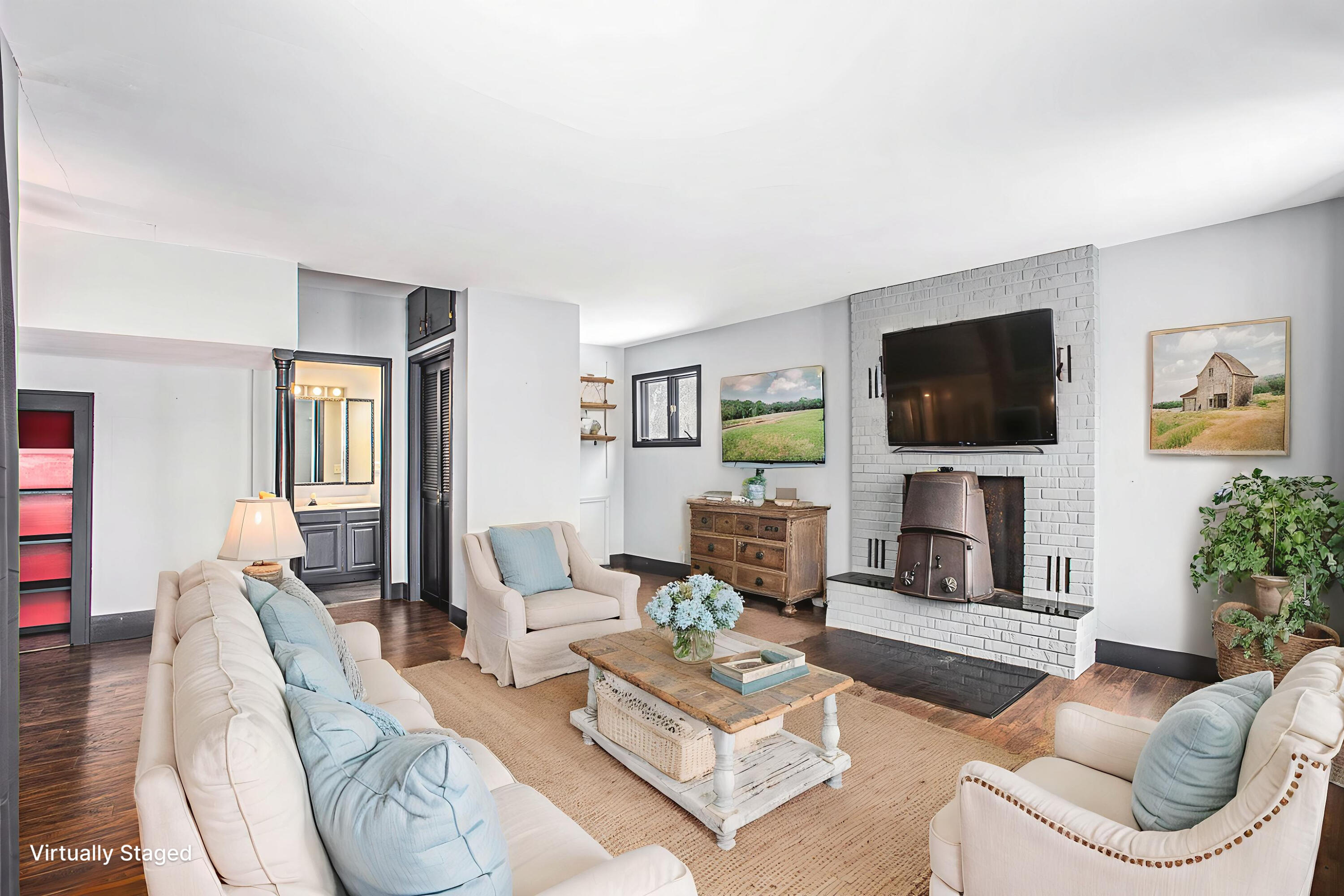 1529 West Hansen Road Scottville, MI 49454 - Photo 17 of 54 Family Room