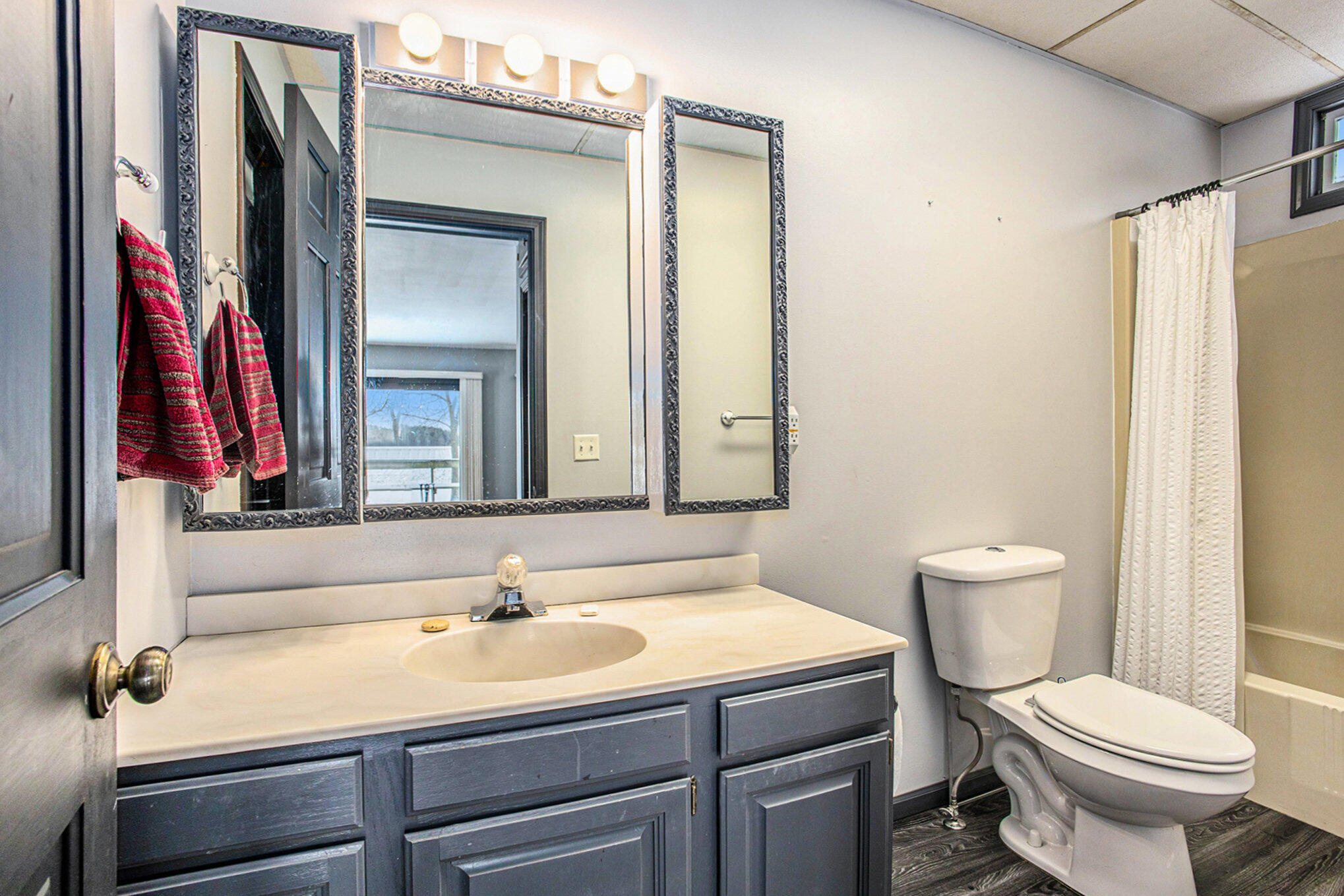 1529 West Hansen Road Scottville, MI 49454 - Photo 19 of 54 Bathroom - Main