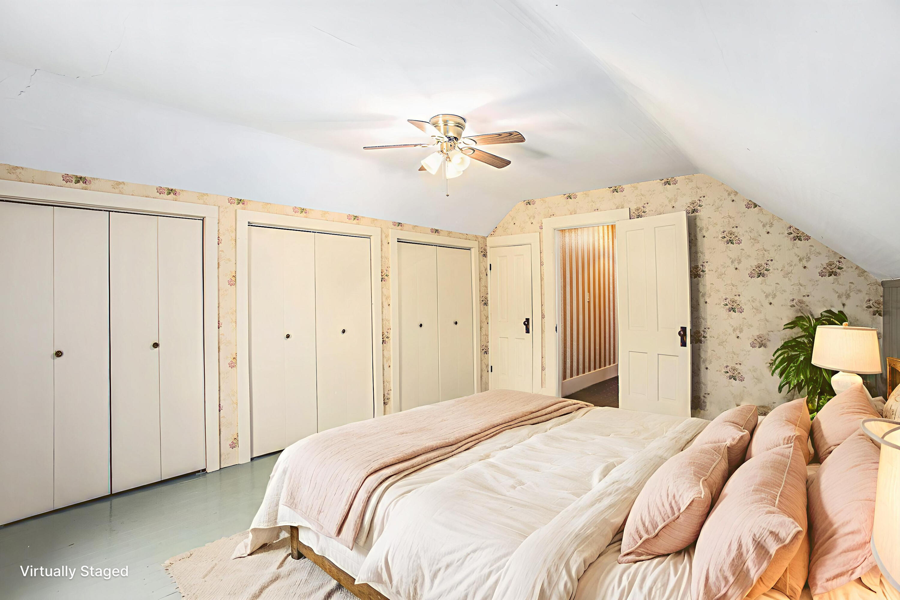 1529 West Hansen Road Scottville, MI 49454 - Photo 25 of 54 Bedroom 1 - Upper