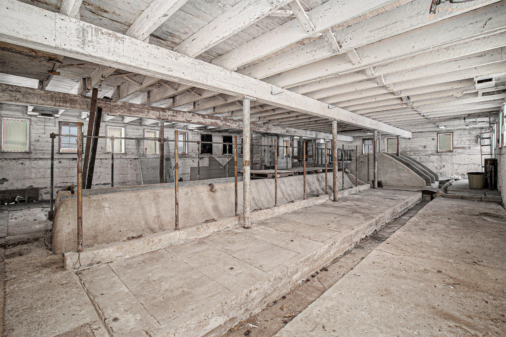 1529 West Hansen Road Scottville, MI 49454 - Photo 45 of 54 Big red barn interior