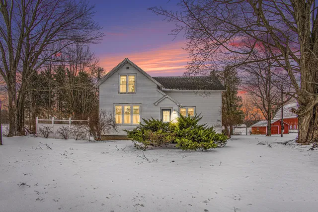 $280,000 | 1529 West Hansen Road, Scottville, MI 49454