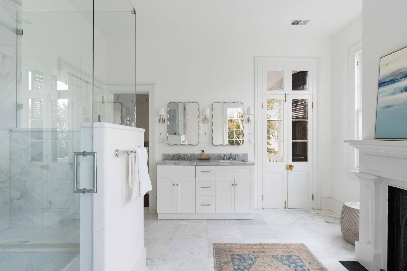 21 New Street Charleston, SC 29401 - Photo 33 of 64 128 Middle Bathroom