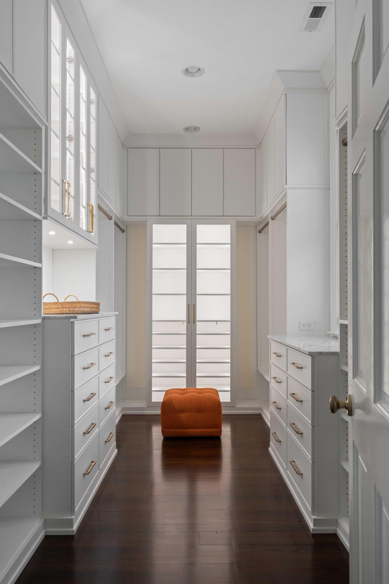 21 New Street Charleston, SC 29401 - Photo 38 of 64 100 Primary Bedroom Closet