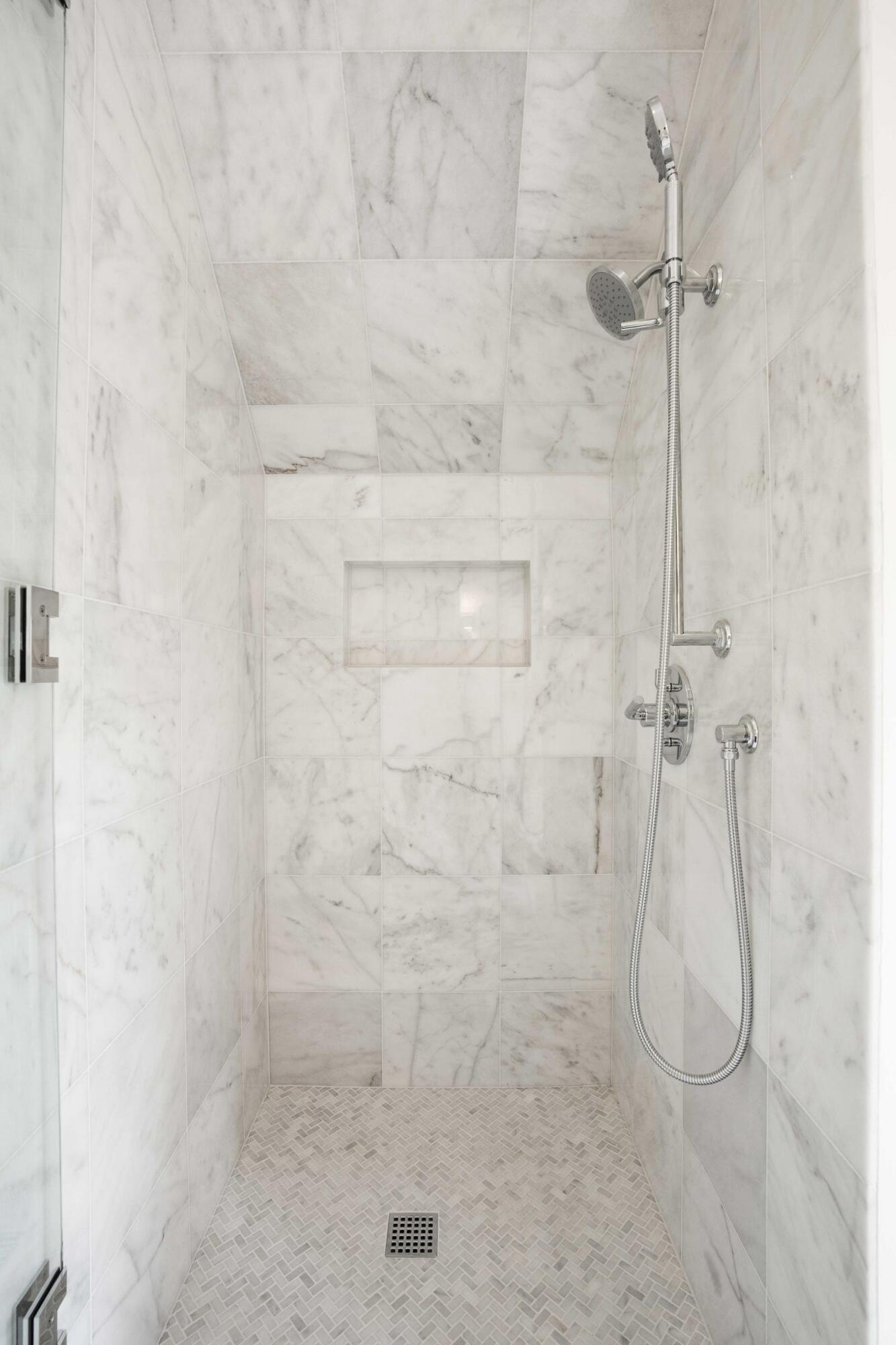 21 New Street Charleston, SC 29401 - Photo 49 of 64 62 Third Floor Bathroom