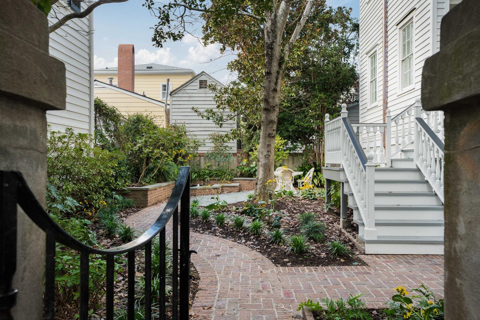 21 New Street Charleston, SC 29401 - Photo 59 of 64 65 Exterior of Home